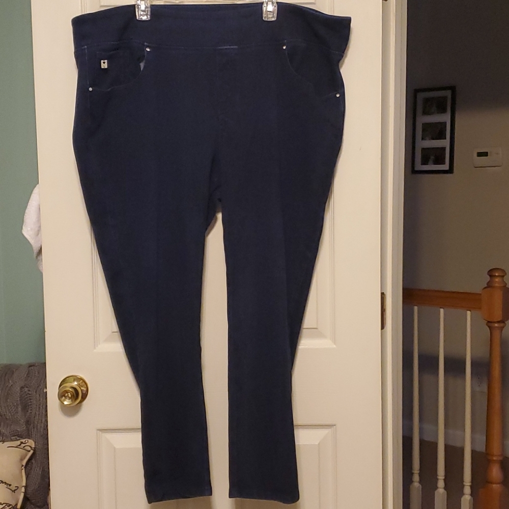 Belle by Kim Gravel jeans size 28W